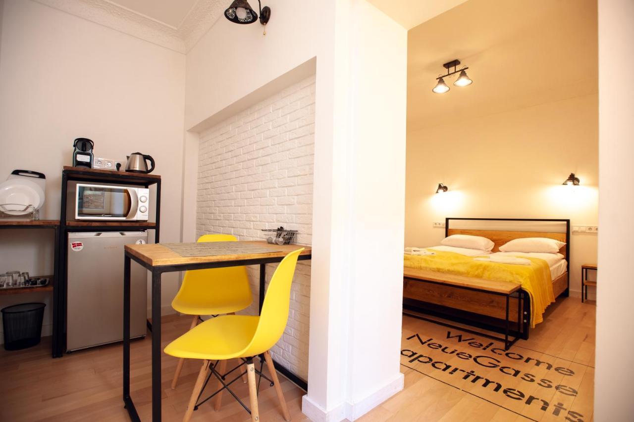 Neue Gasse Lviv Apartments Eksteriør billede