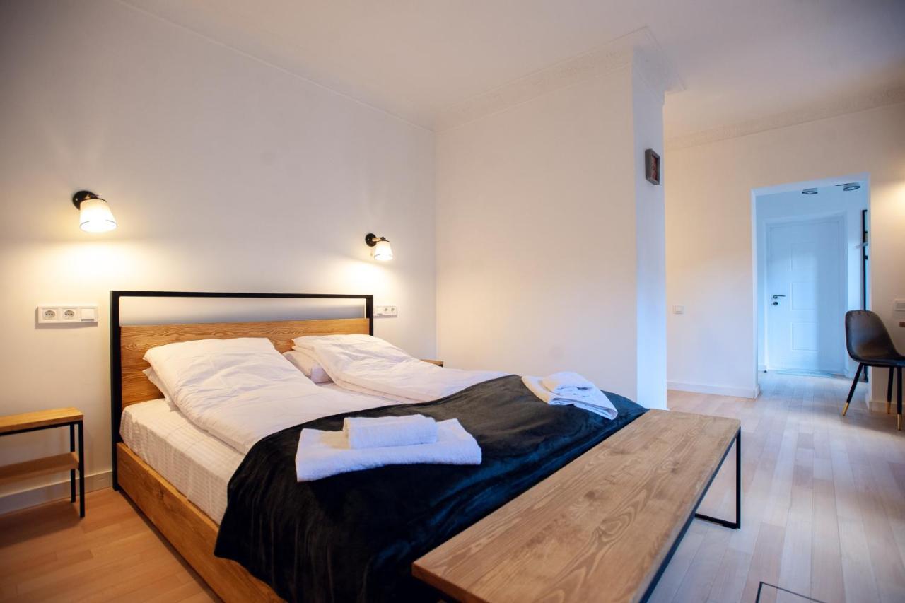 Neue Gasse Lviv Apartments Eksteriør billede