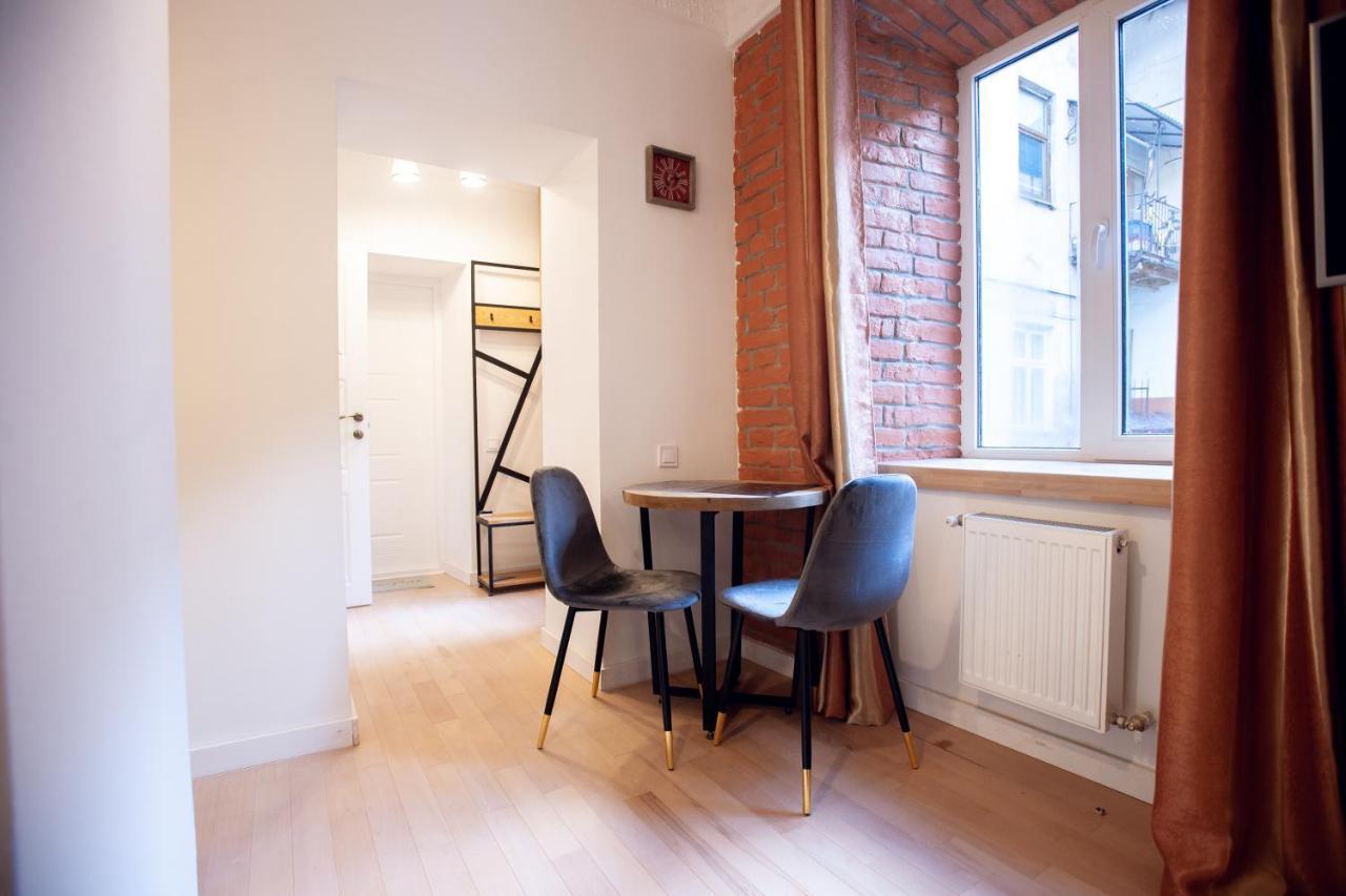 Neue Gasse Lviv Apartments Eksteriør billede