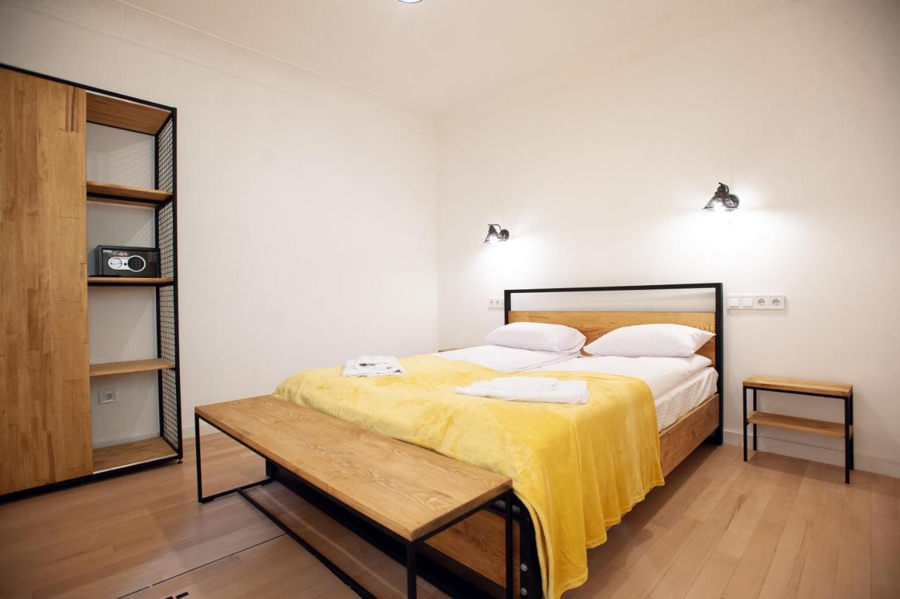 Neue Gasse Lviv Apartments Eksteriør billede